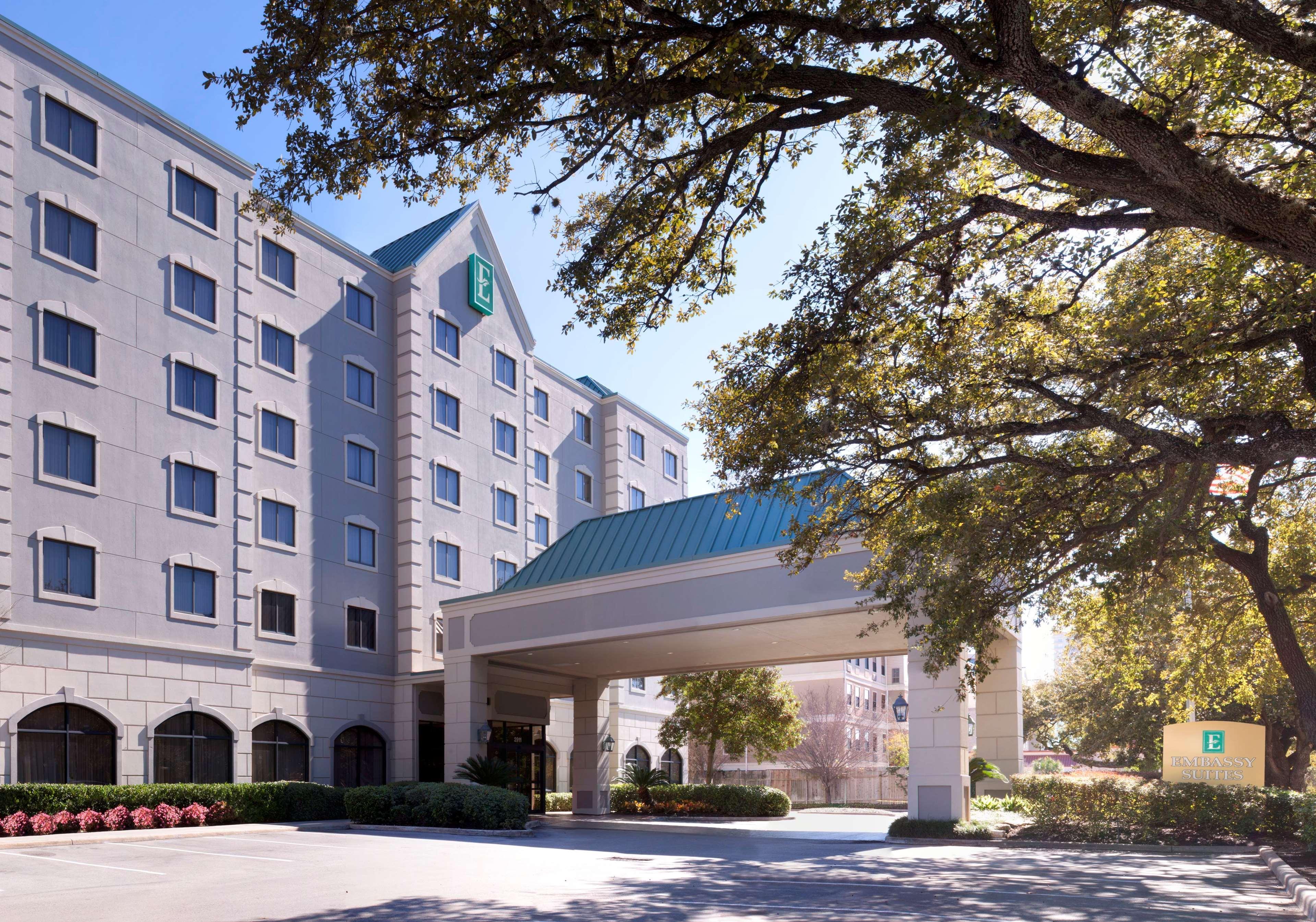 Embassy Suites By Hilton Houston Near The Galleria Exteriör bild