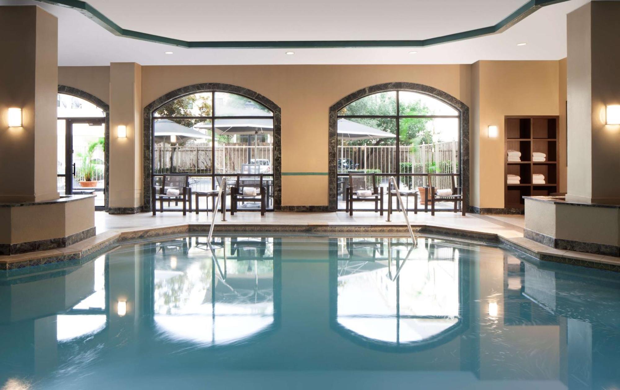 Embassy Suites By Hilton Houston Near The Galleria Exteriör bild