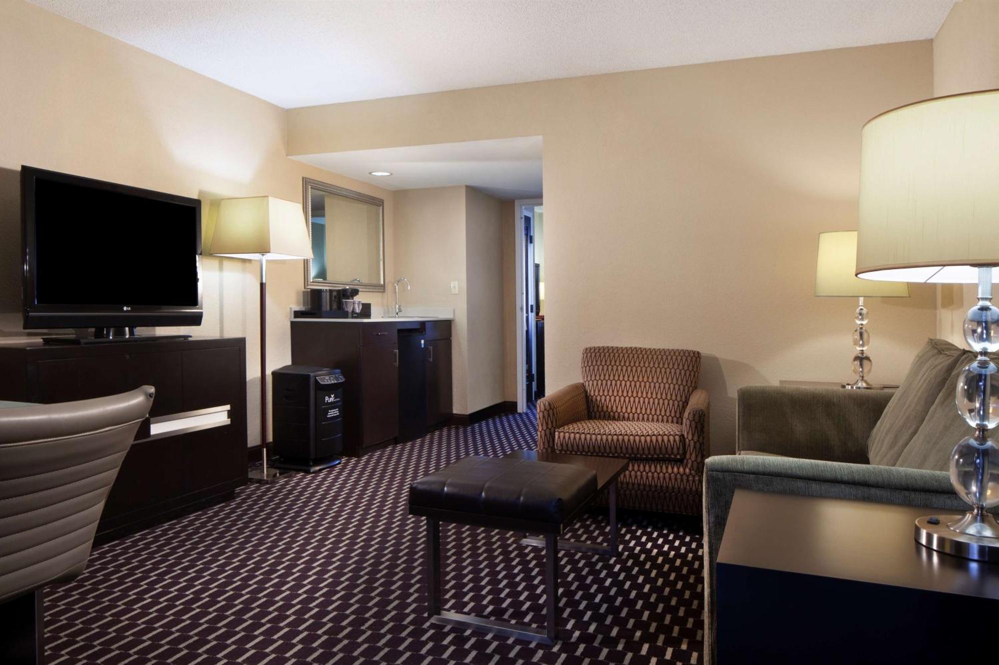 Embassy Suites By Hilton Houston Near The Galleria Exteriör bild