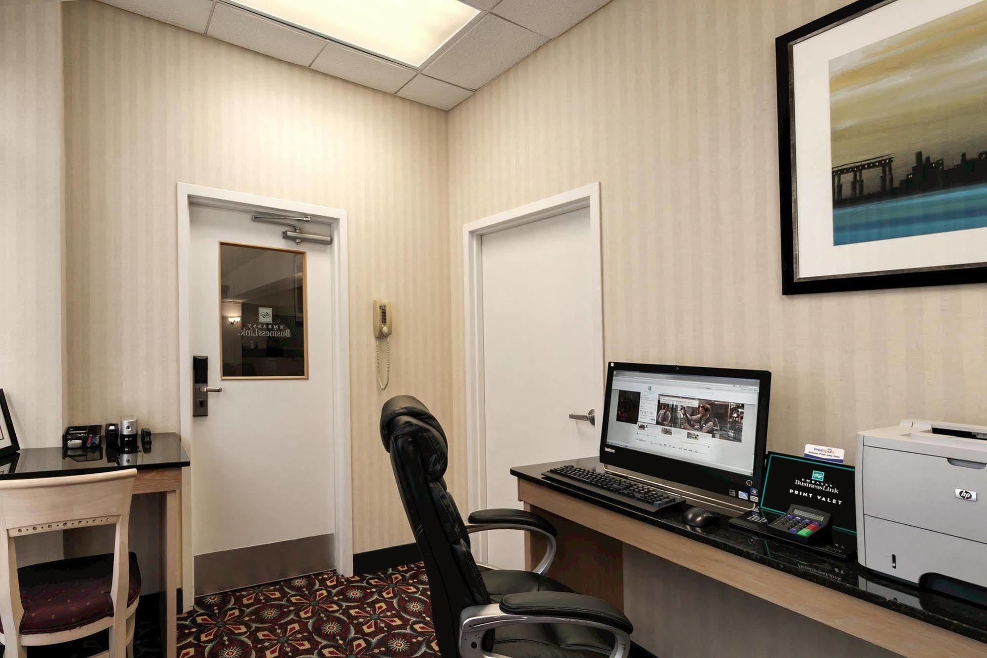 Embassy Suites By Hilton Houston Near The Galleria Exteriör bild